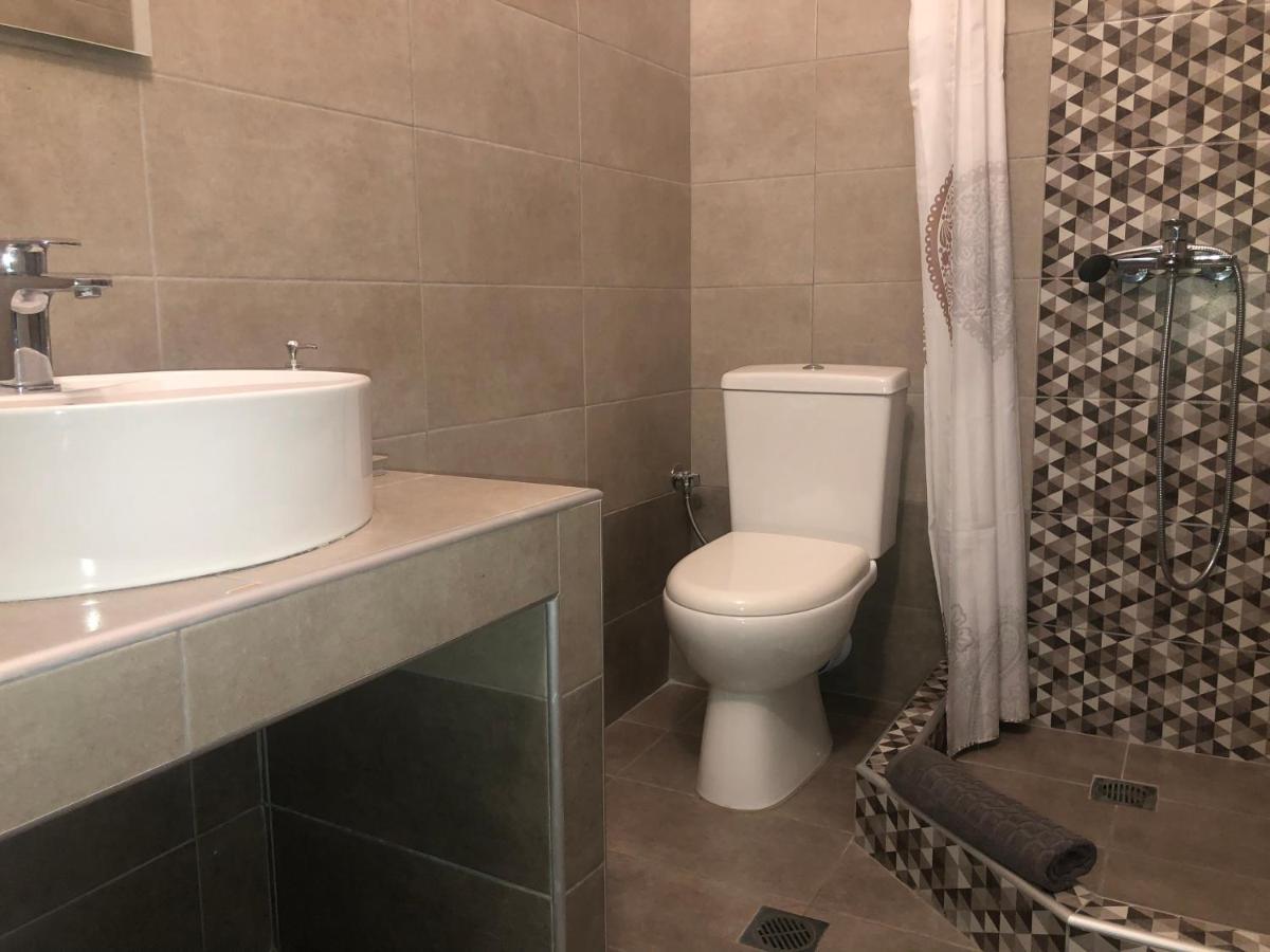 Villa Kostas Accommodations - เนอาวรัสนา ภายนอก รูปภาพ