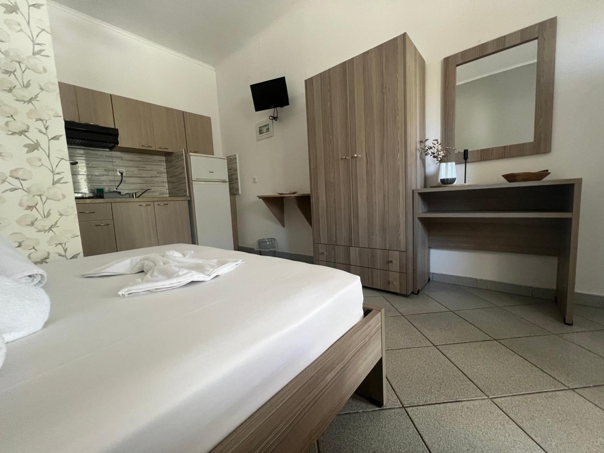 Villa Kostas Accommodations - เนอาวรัสนา ภายนอก รูปภาพ
