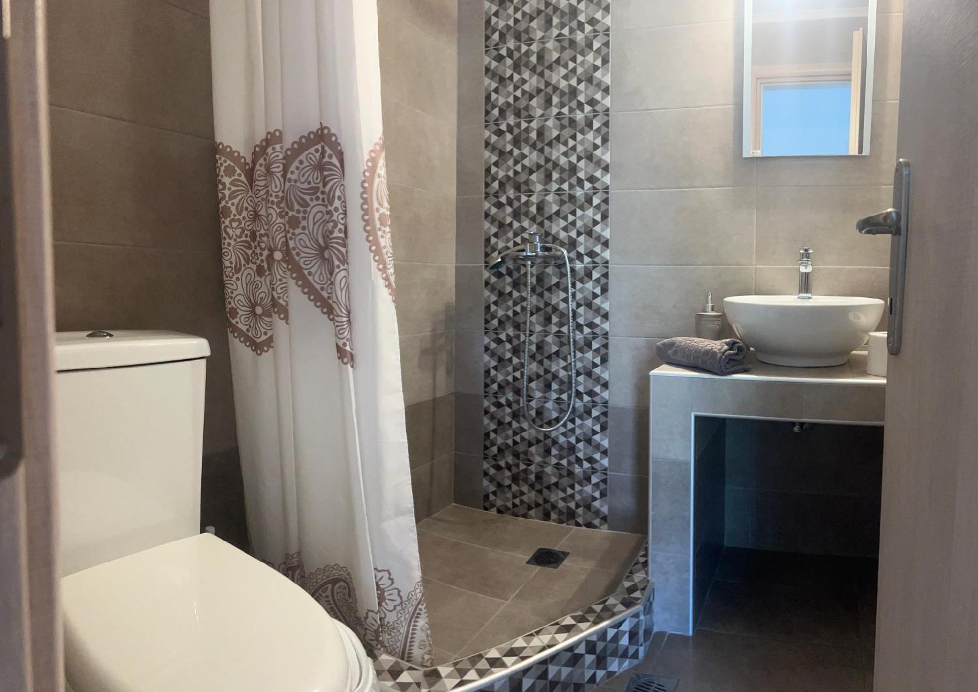 Villa Kostas Accommodations - เนอาวรัสนา ภายนอก รูปภาพ